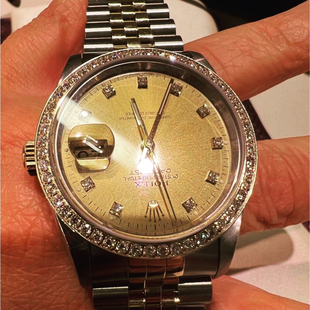 Rolex watch unisex with Diamond Basel . Size 36M